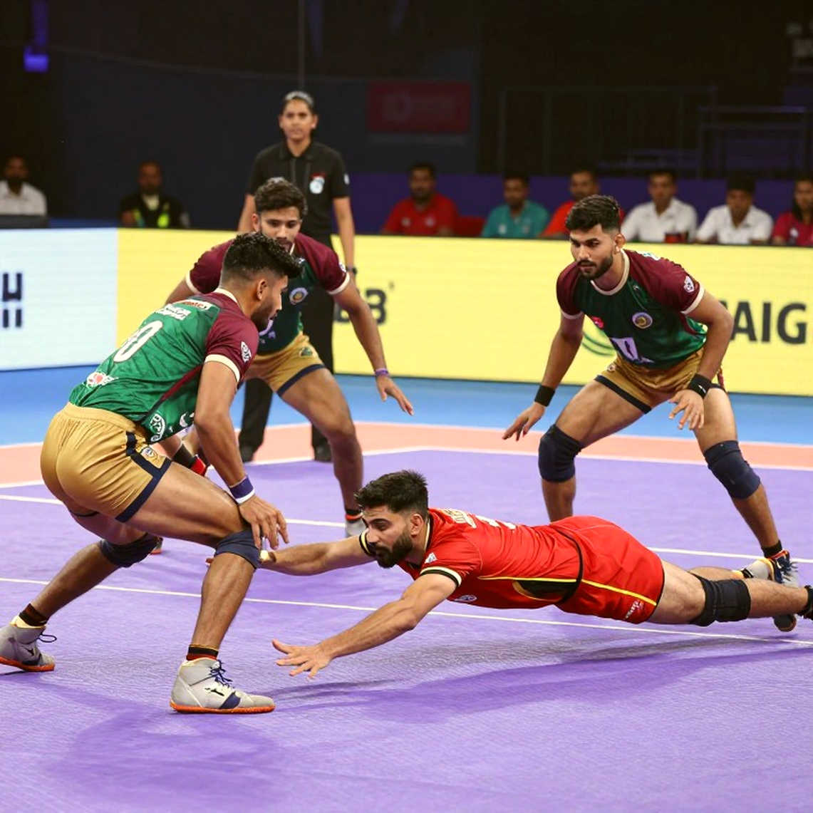 তিন অল-আউট আর একটা অমীমাংসিত হিসাব: নারী কাবাডির সেমিফাইনালে ভারতের ৪৮-২৪